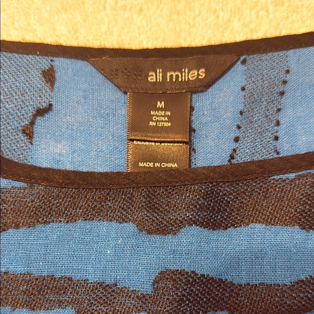 Ali Miles Vibrant Blue and Black Knit Top